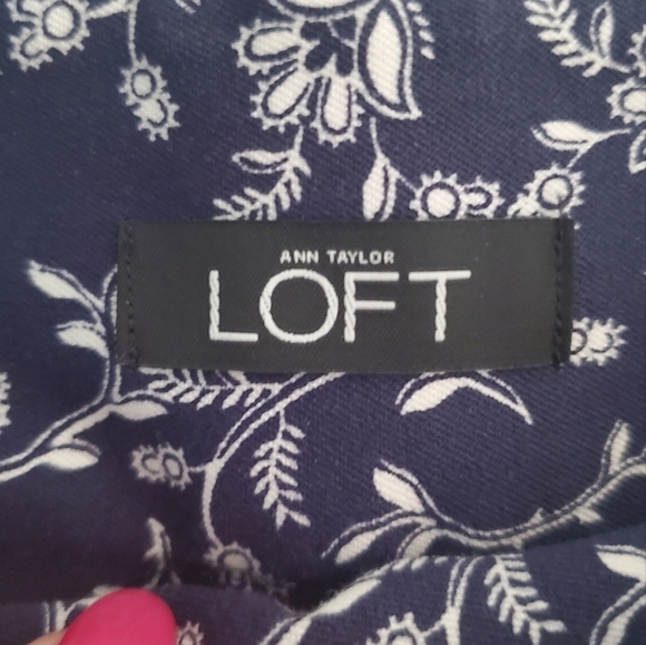 Loft Marisa Fit Skinny Pants in Navy Floral Print - Picture 9 of 11